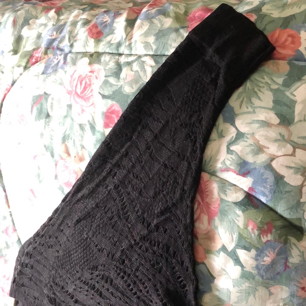 Express Sweater - Picture 3 of 3